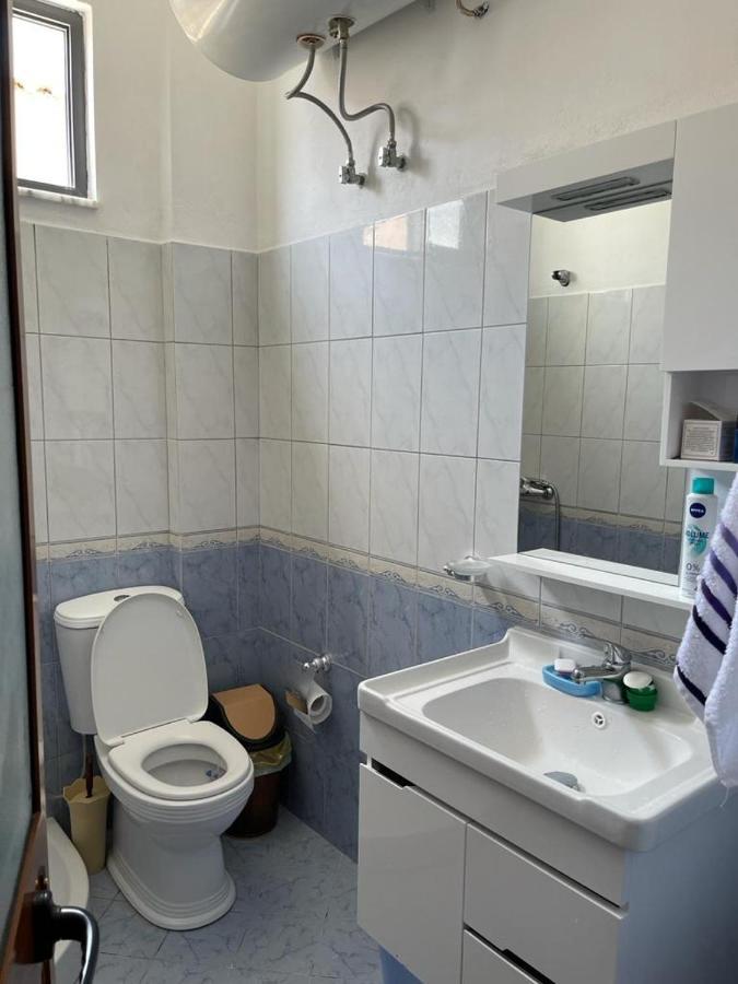 Near By The Sea Apartment Sarande Ngoại thất bức ảnh